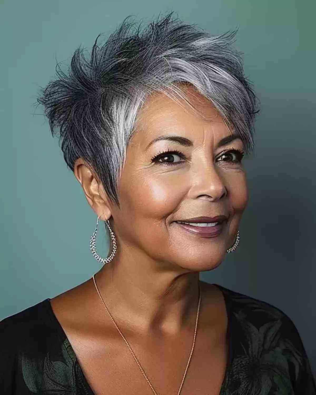 38 Gorgeous Short Hairstyles for Women In Their 60s with Grey Hair