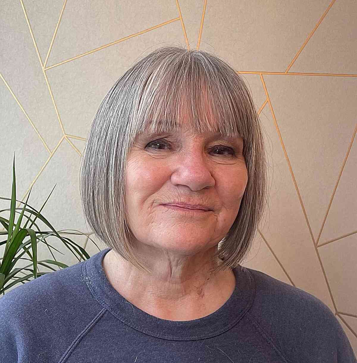 38 Gorgeous Short Hairstyles for Women In Their 60s with Grey Hair