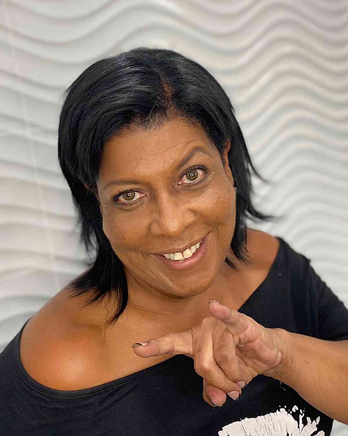 20 Youthful Short Natural Haircuts for Black Women Over 50