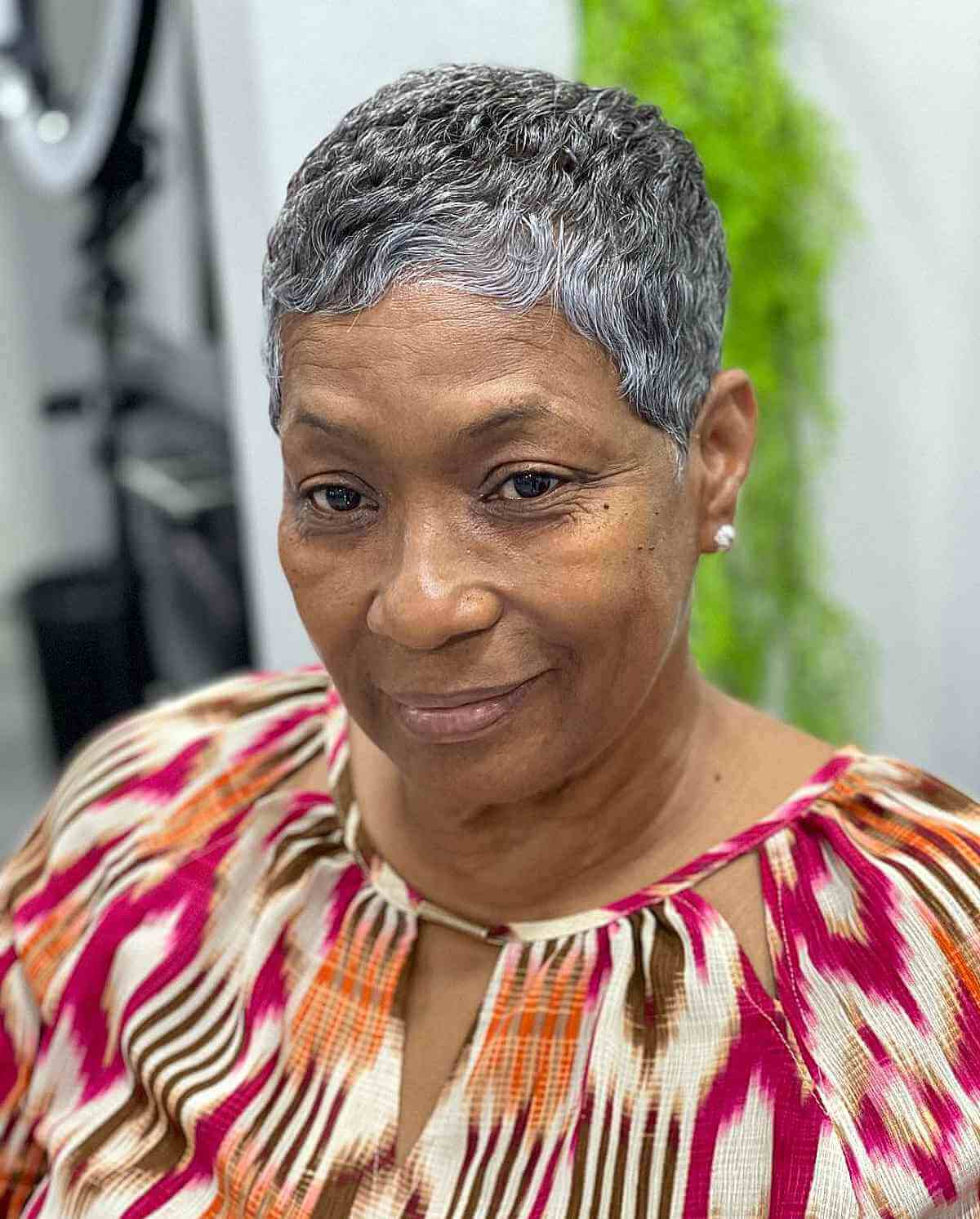 20 Youthful Short Natural Haircuts for Black Women Over 50