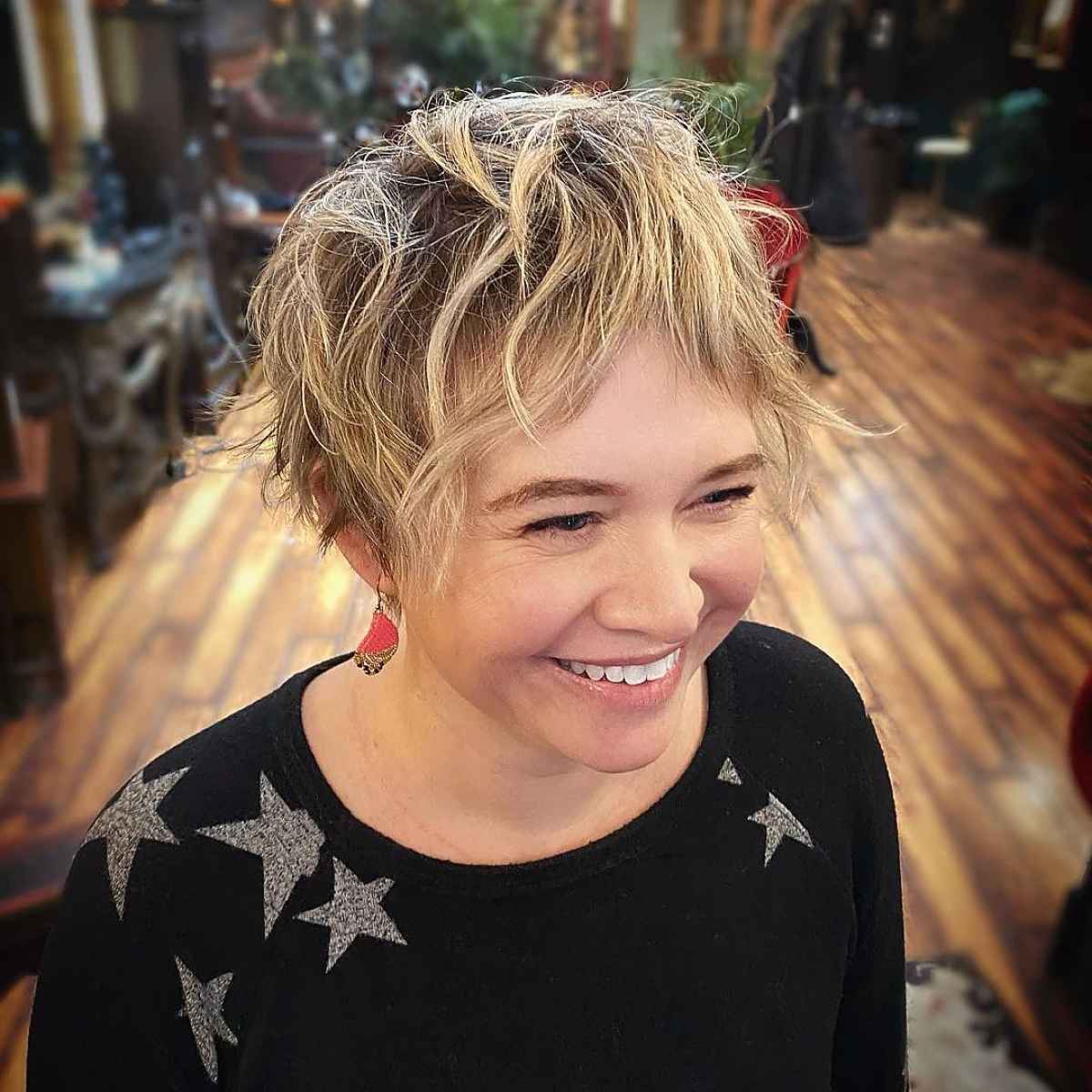 25 Greatest Long Pixie Cuts for Thin Hair to Look Voluminous
