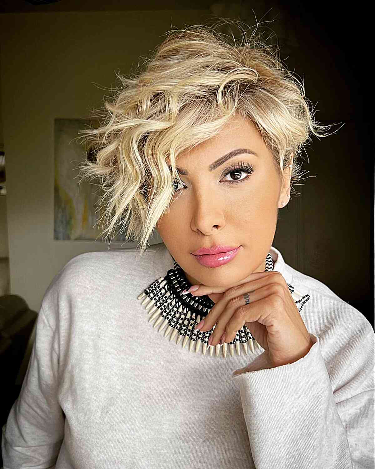 50 Gorgeous Short Wavy Haircuts Trending in 2025