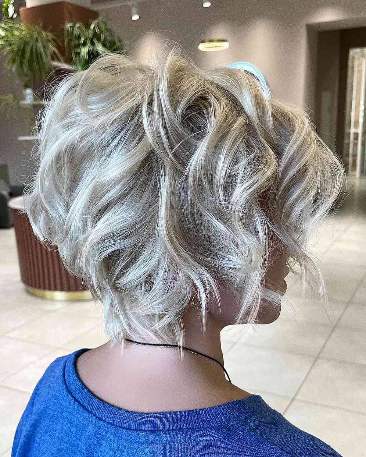 50 Gorgeous Short Wavy Haircuts Trending in 2025