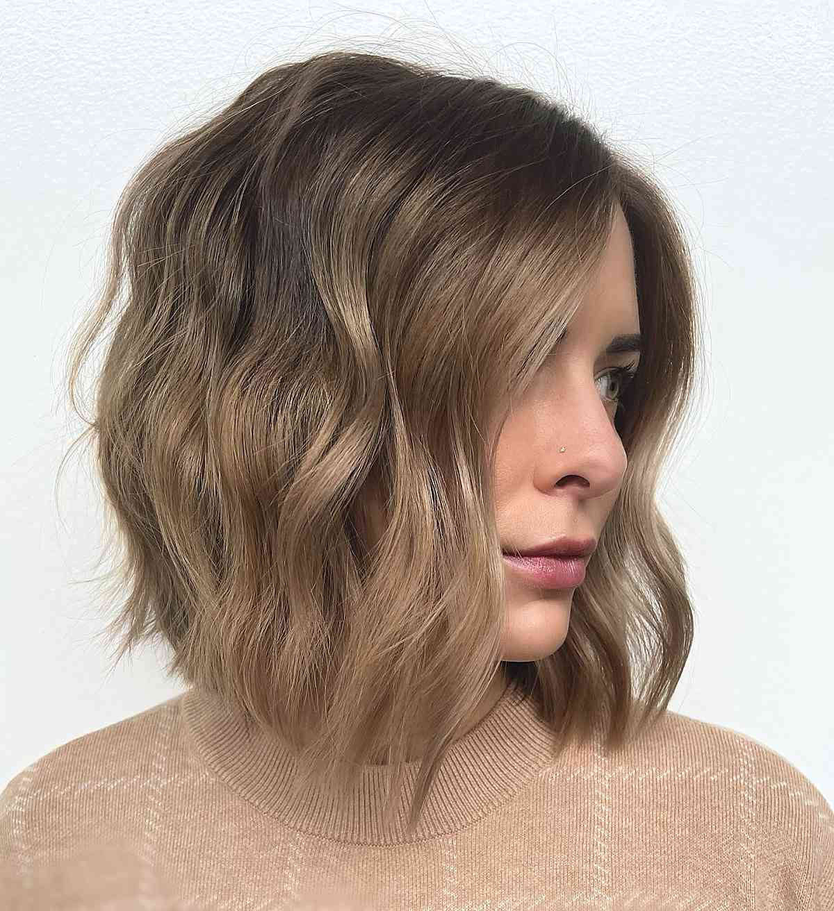 50 Gorgeous Short Wavy Haircuts Trending in 2025