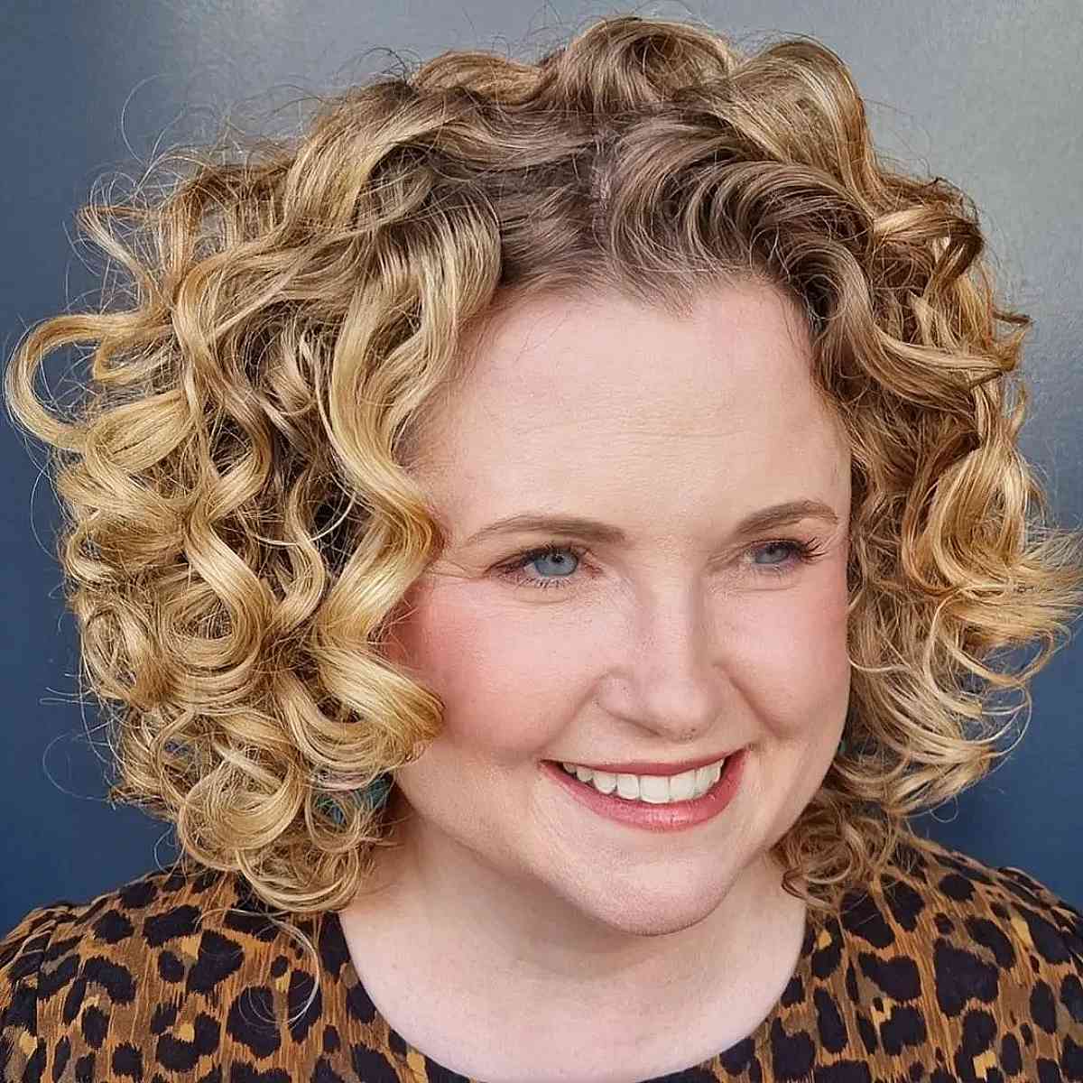 29 Slimming Short Hairstyles for Women Over 50 with Round Faces