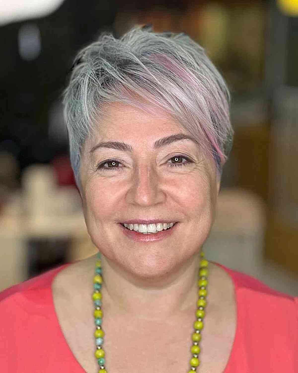 29 Slimming Short Hairstyles for Women Over 50 with Round Faces