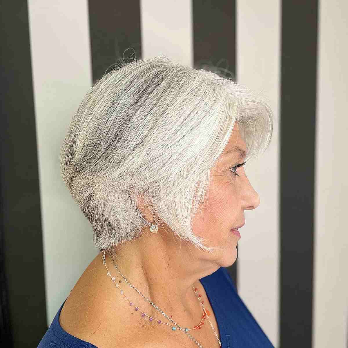 29 Slimming Short Hairstyles for Women Over 50 with Round Faces