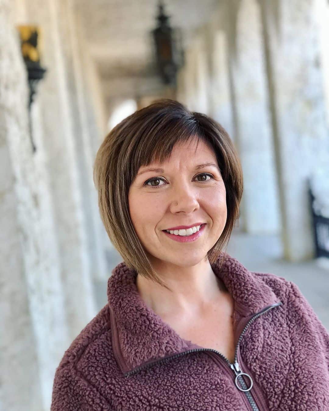 29 Slimming Short Hairstyles for Women Over 50 with Round Faces