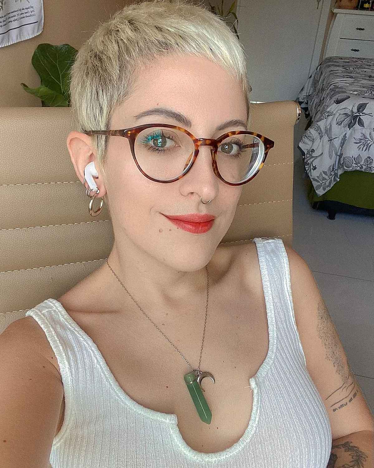 29 Most Flattering Pixie Cuts for Oval Face Shapes