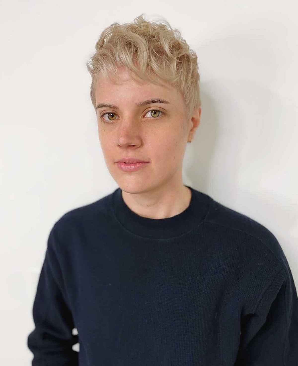 29 Most Flattering Pixie Cuts for Oval Face Shapes