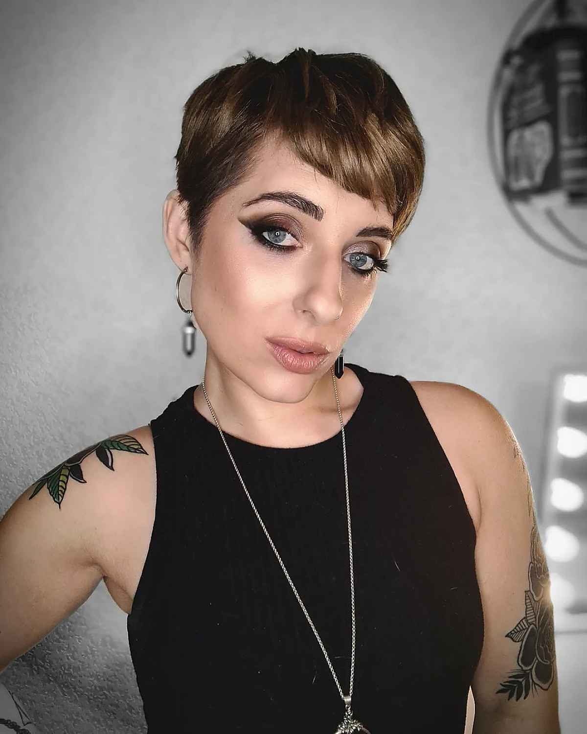 29 Most Flattering Pixie Cuts for Oval Face Shapes