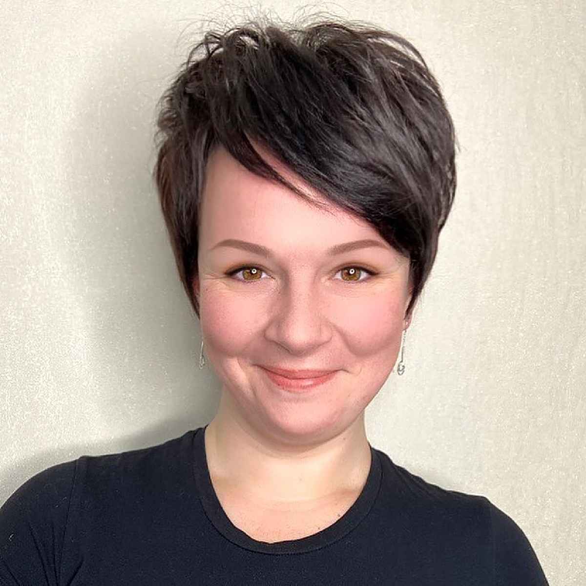 29 Most Flattering Pixie Cuts for Oval Face Shapes