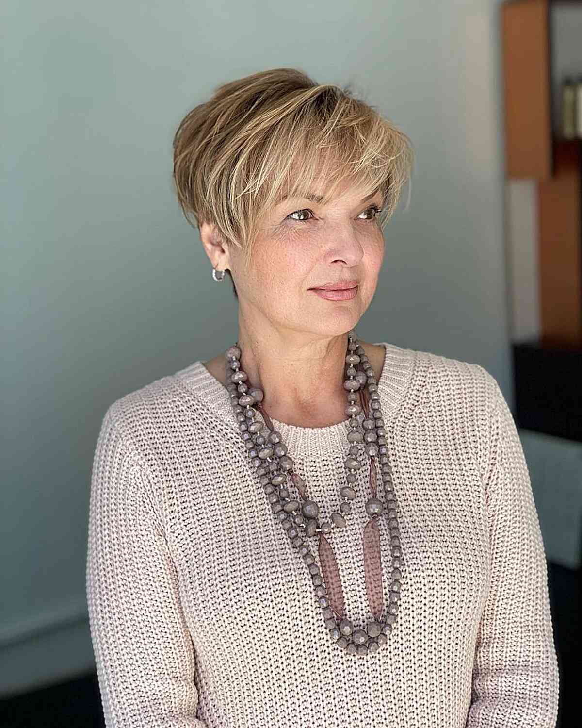 36 Cutest Ways to Get a Pixie Cut with Highlights for a Dimensional Crop