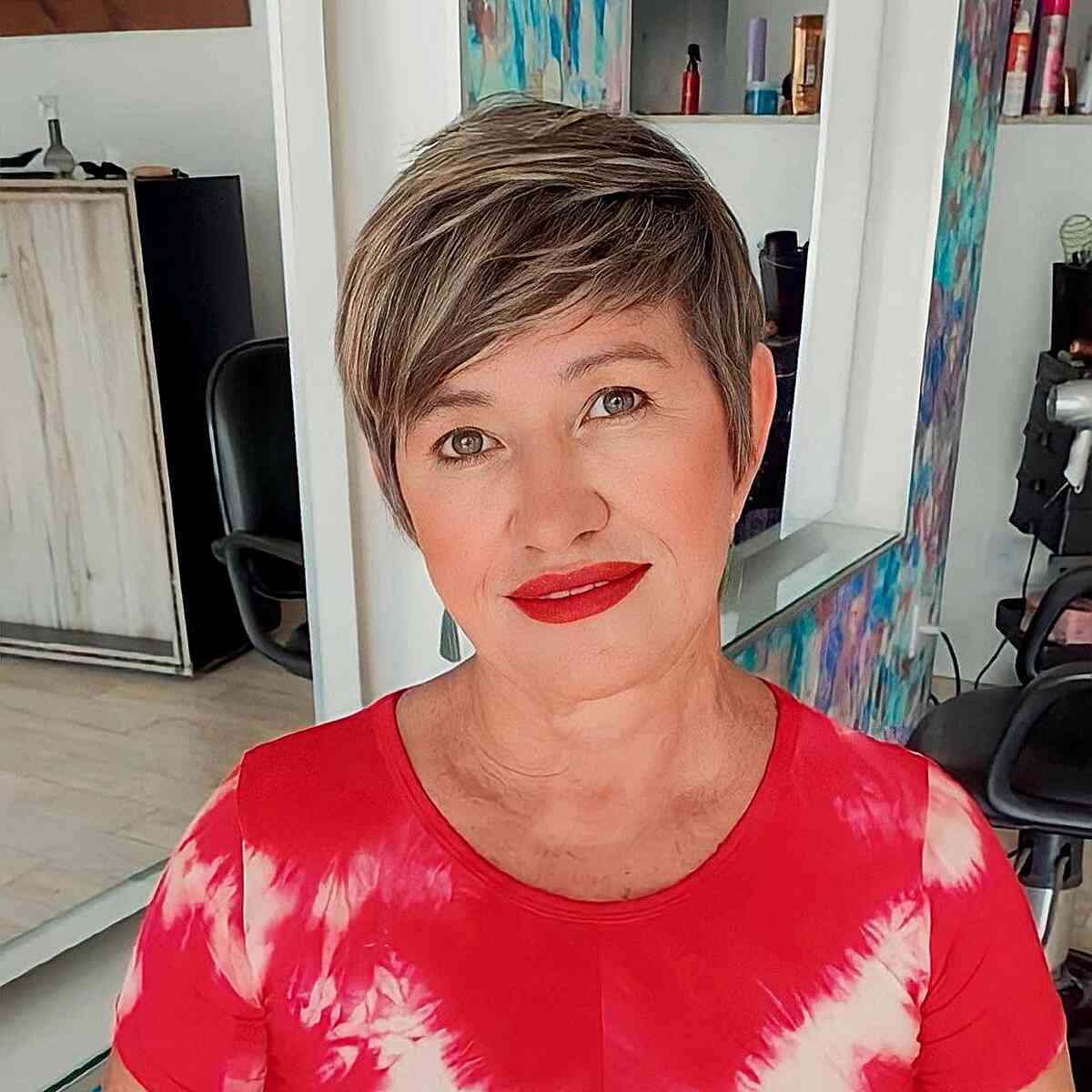 36 Cutest Ways to Get a Pixie Cut with Highlights for a Dimensional Crop