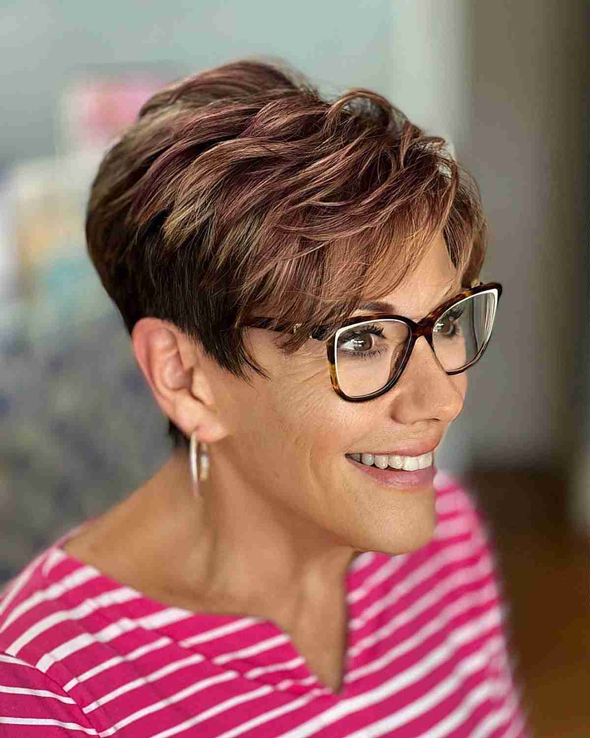 36 Cutest Ways to Get a Pixie Cut with Highlights for a Dimensional Crop