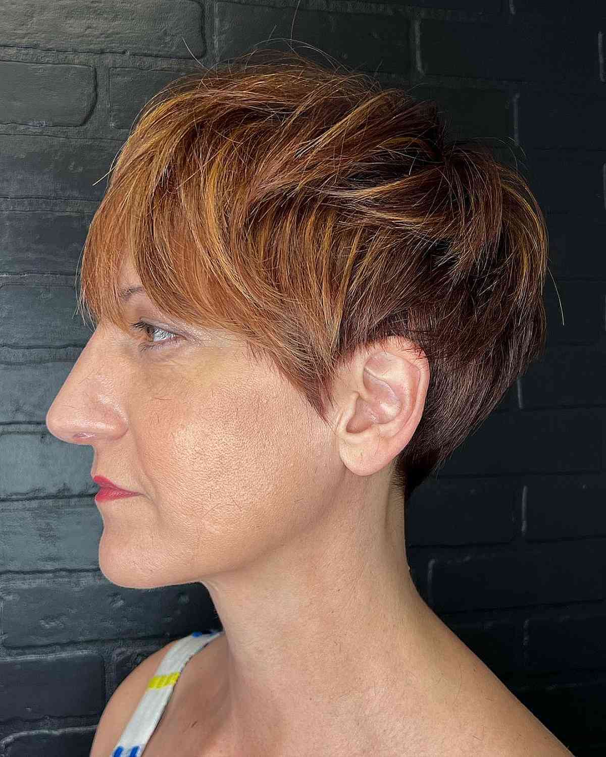 36 Cutest Ways to Get a Pixie Cut with Highlights for a Dimensional Crop