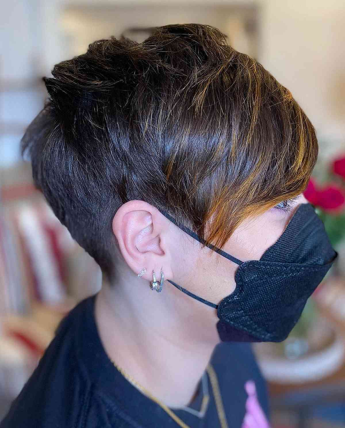 36 Cutest Ways to Get a Pixie Cut with Highlights for a Dimensional Crop
