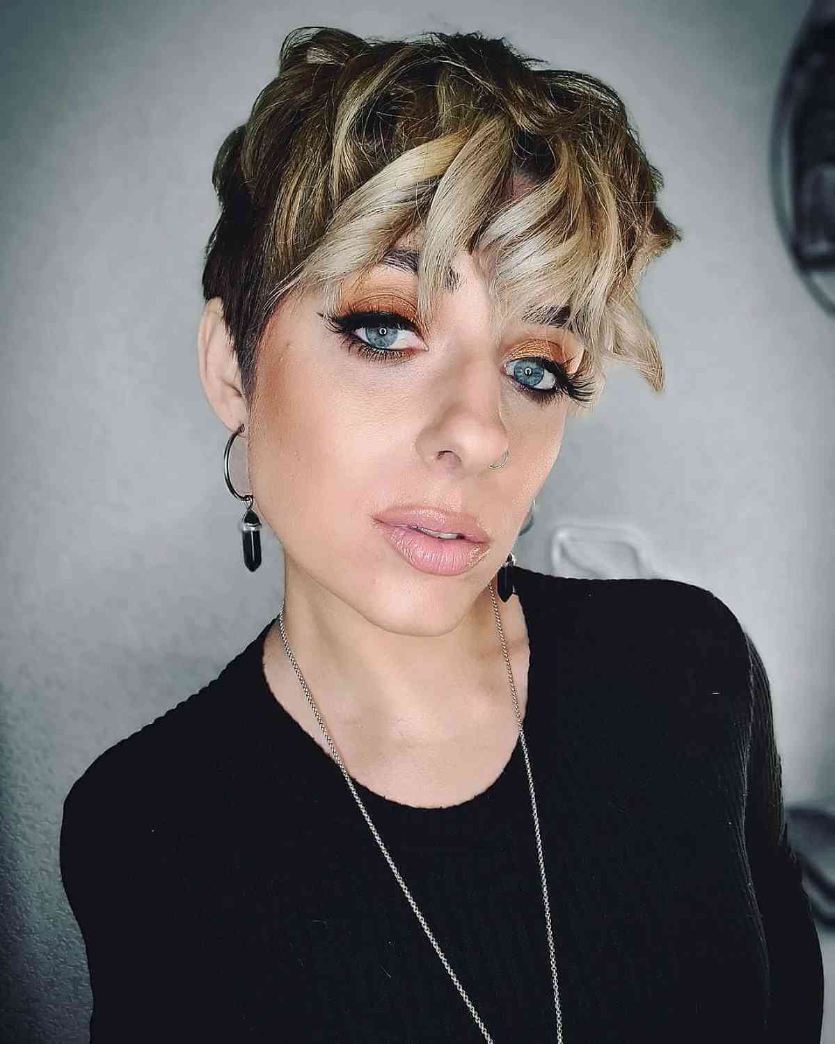 36 Cutest Ways to Get a Pixie Cut with Highlights for a Dimensional Crop