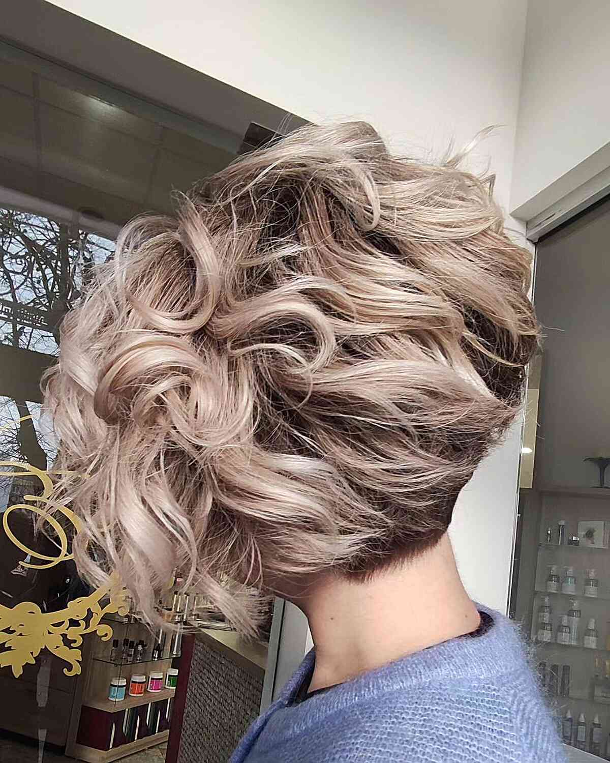26 Cutest Short Haircuts for Thick, Wavy Hair to Style More Easily