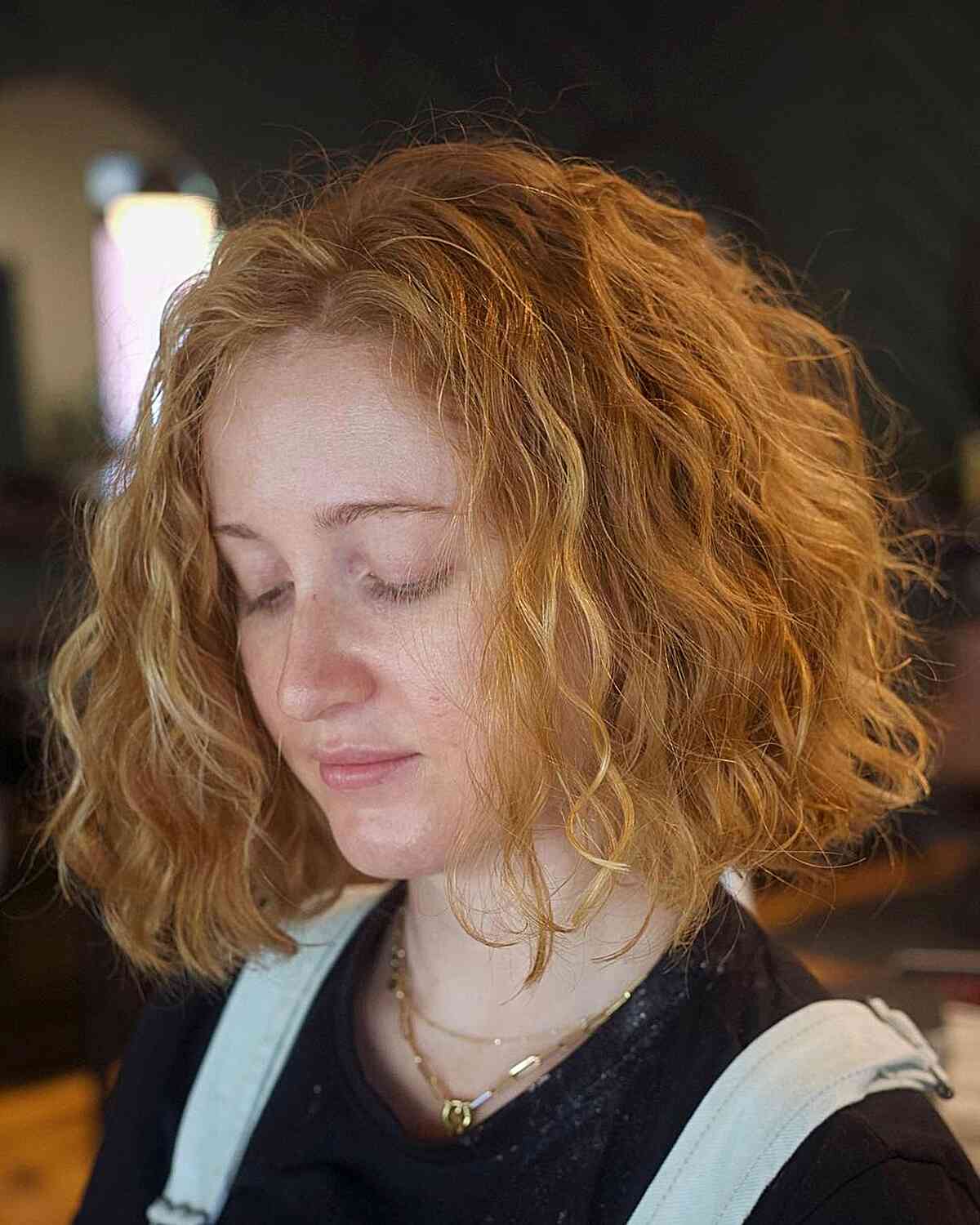 26 Cutest Short Haircuts for Thick, Wavy Hair to Style More Easily