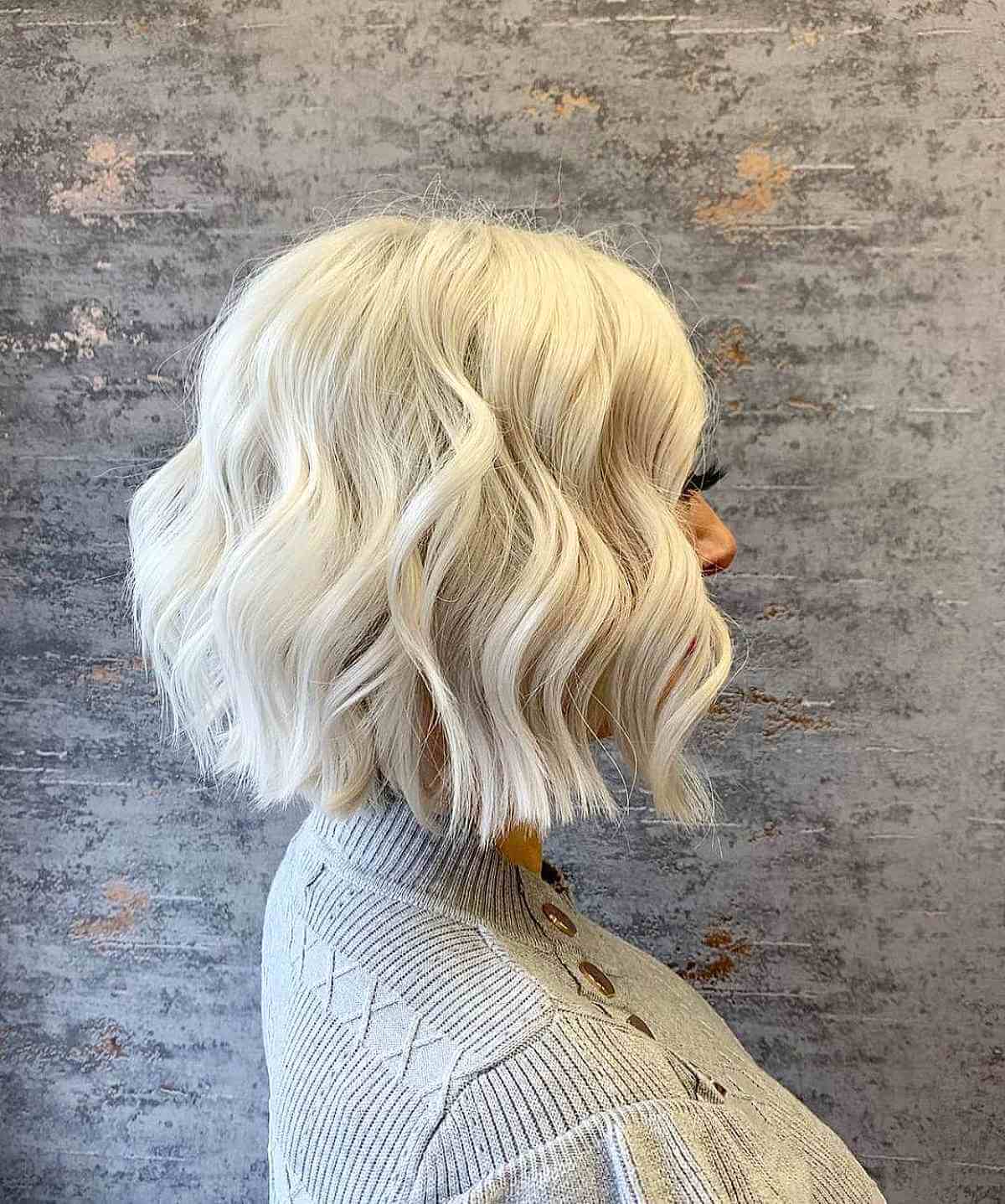 26 Cutest Short Haircuts for Thick, Wavy Hair to Style More Easily