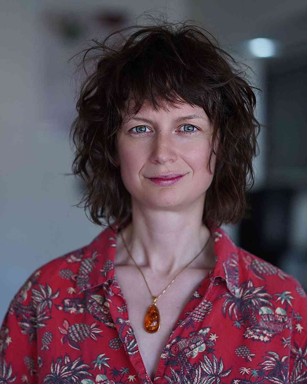 26 Cutest Short Haircuts for Thick, Wavy Hair to Style More Easily