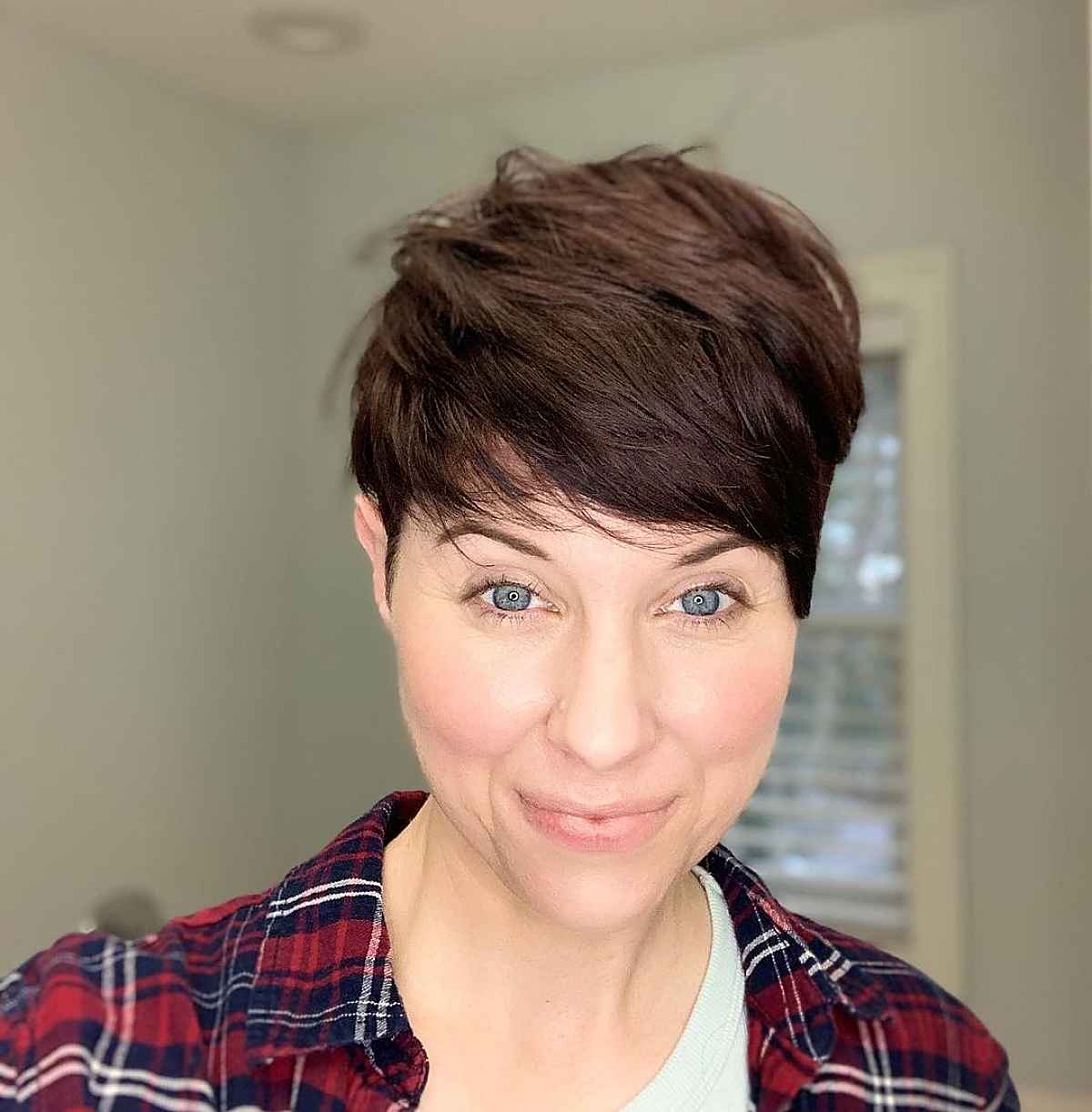 39 Age-Defying Pixie Cuts for Women Over 40 Looking for a Cute Hairdo