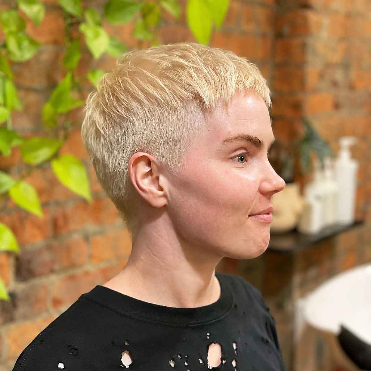 39 Age-Defying Pixie Cuts for Women Over 40 Looking for a Cute Hairdo