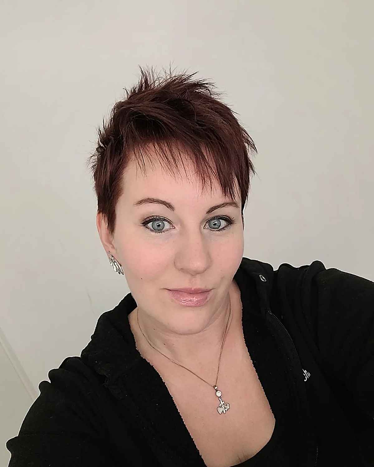 39 Age-Defying Pixie Cuts for Women Over 40 Looking for a Cute Hairdo