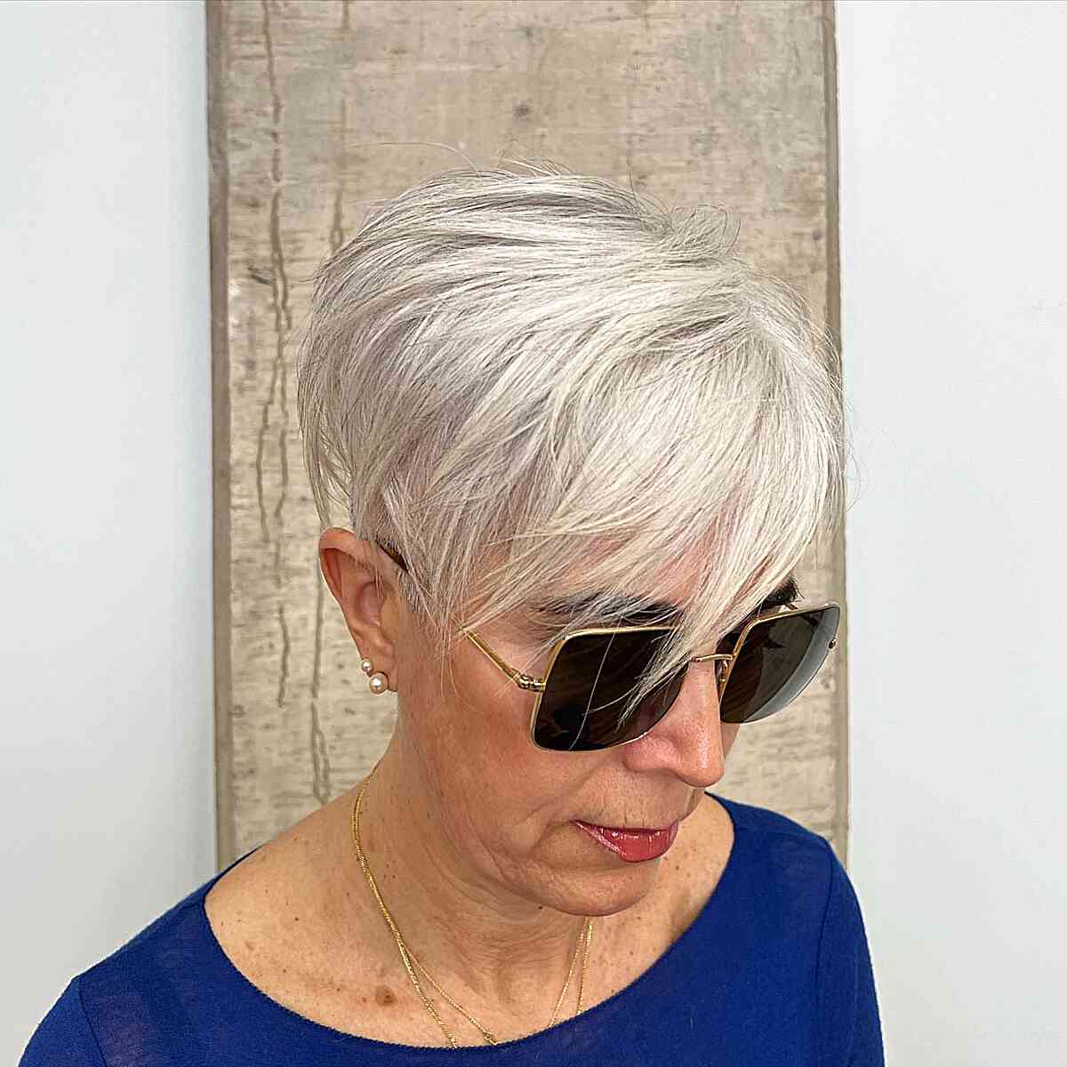 23 Prettiest Platinum Pixie Cuts for Cooler Blonde Crop