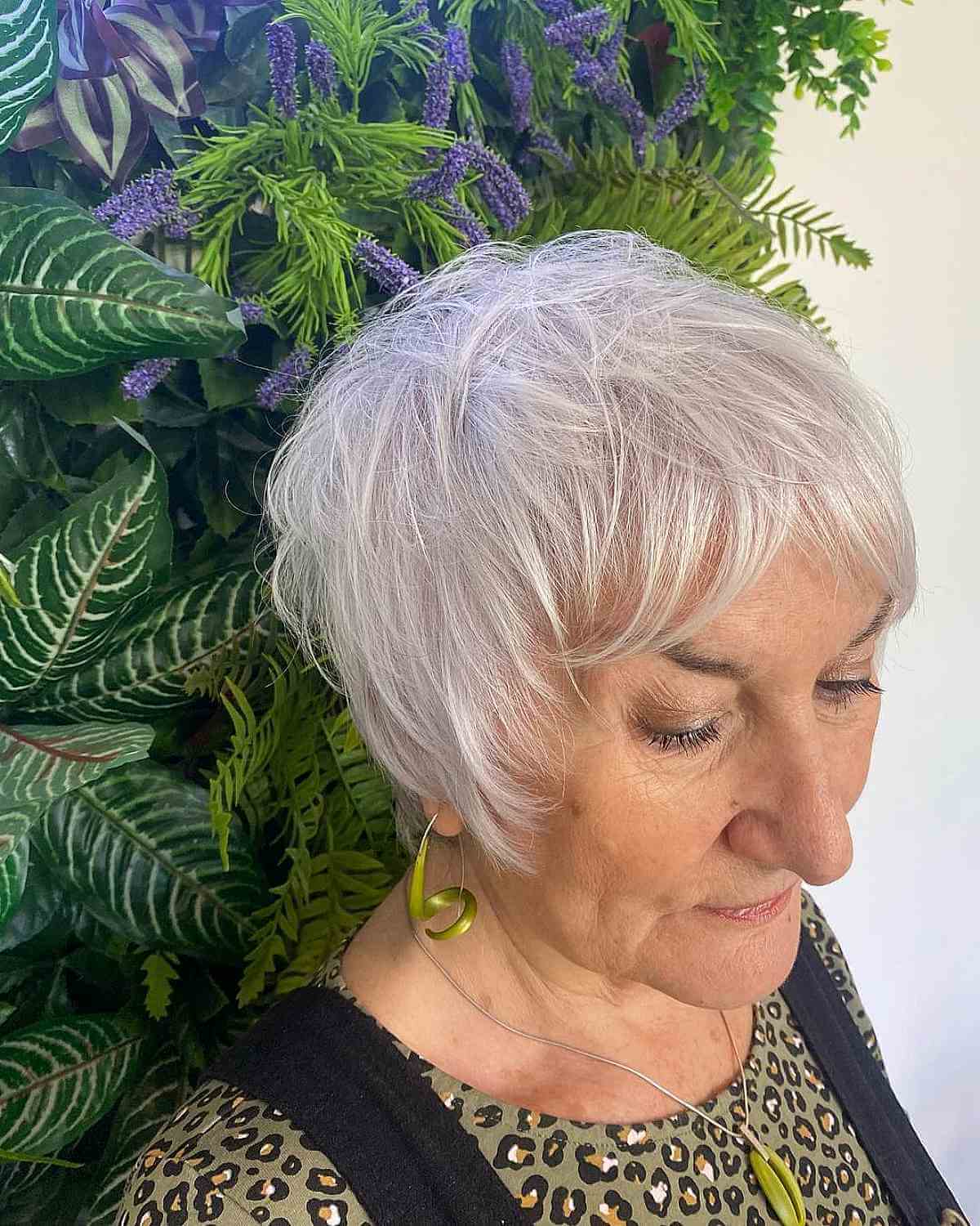 21 Short Choppy Haircuts Women in Their 70s Can Pull-Off