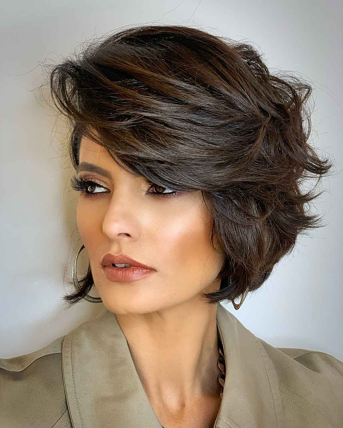 28 Best Short Hair with Side Bangs Women Are Getting Right Now