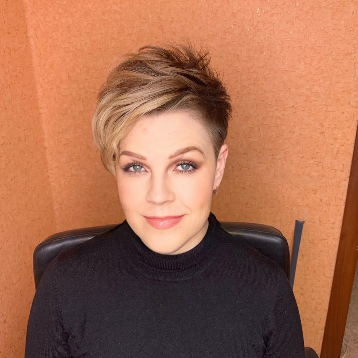 31 Hottest Short Asymmetrical Haircuts Right Now