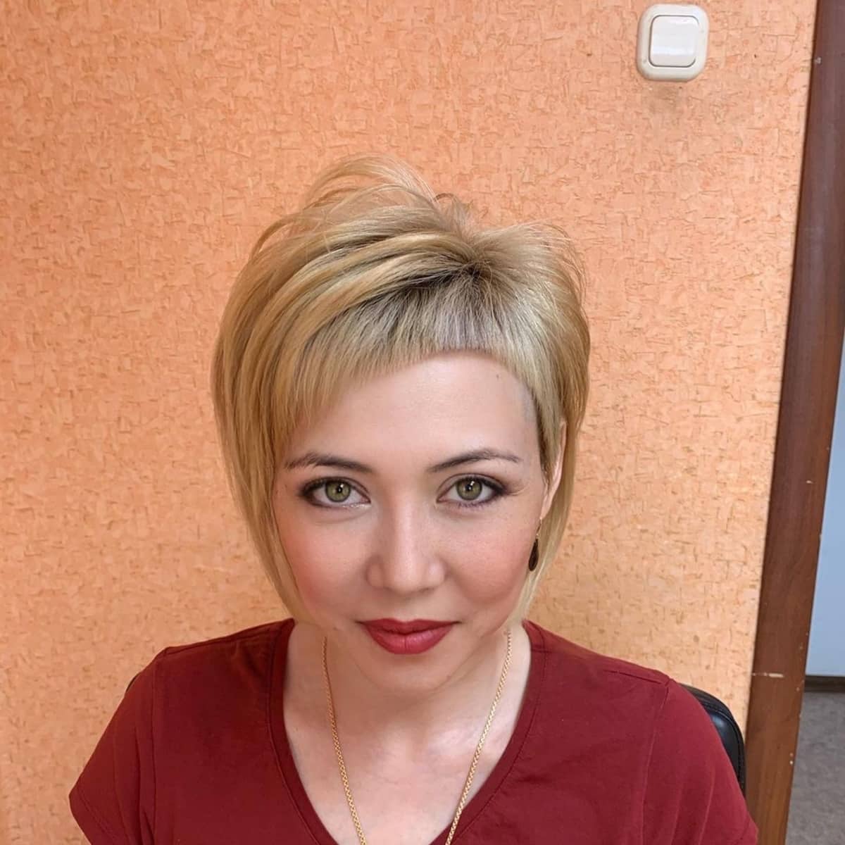 31 Hottest Short Asymmetrical Haircuts Right Now