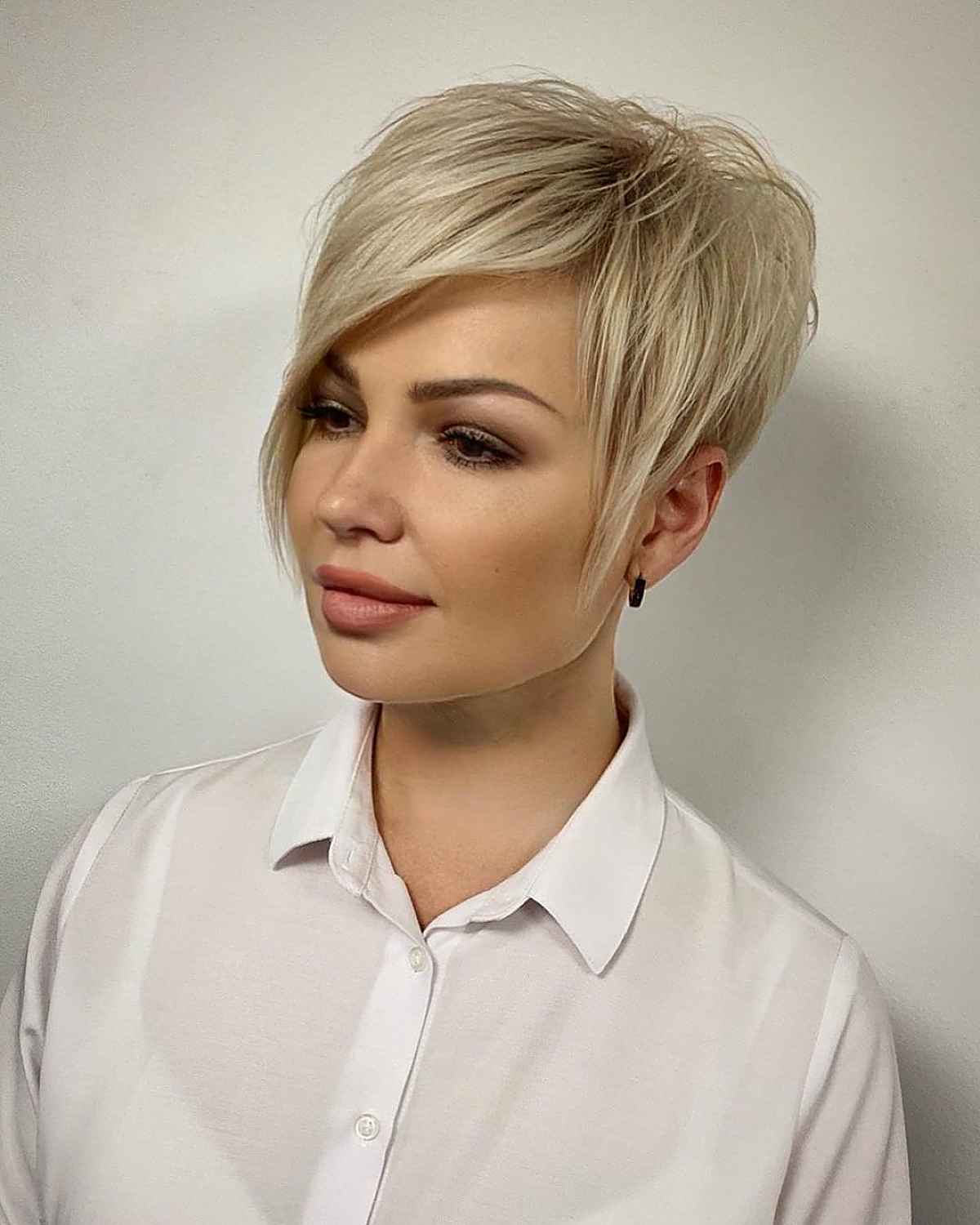 31 Hottest Short Asymmetrical Haircuts Right Now