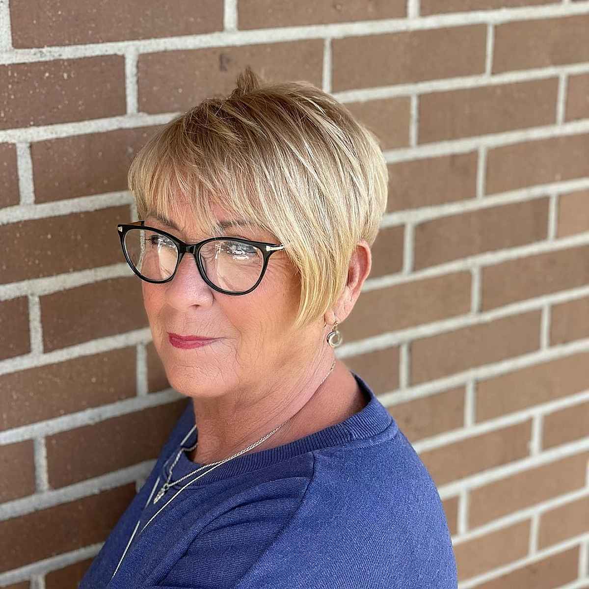 31 Hottest Short Asymmetrical Haircuts Right Now