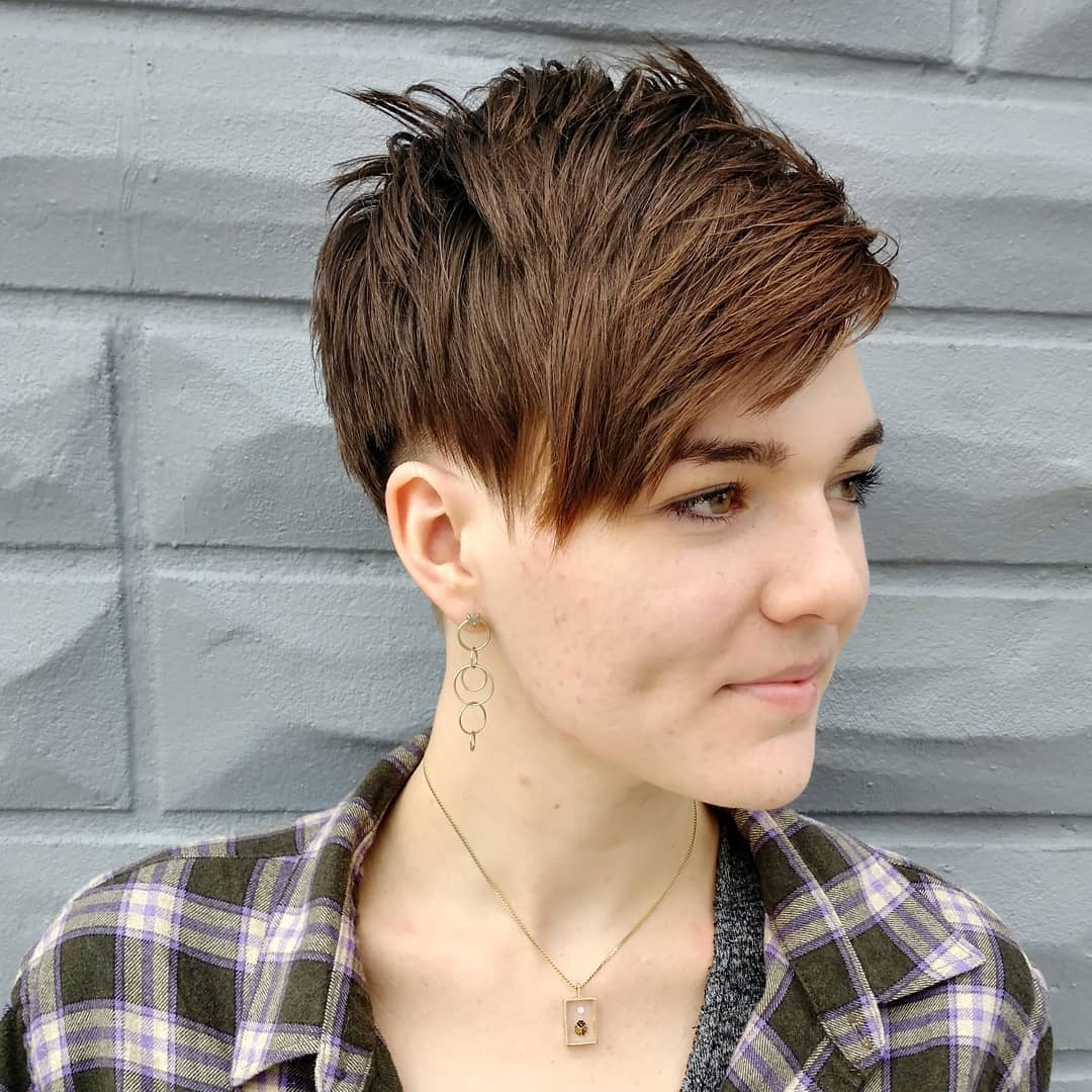 50 Hottest Ways to Have Short Brown Hair in 2025