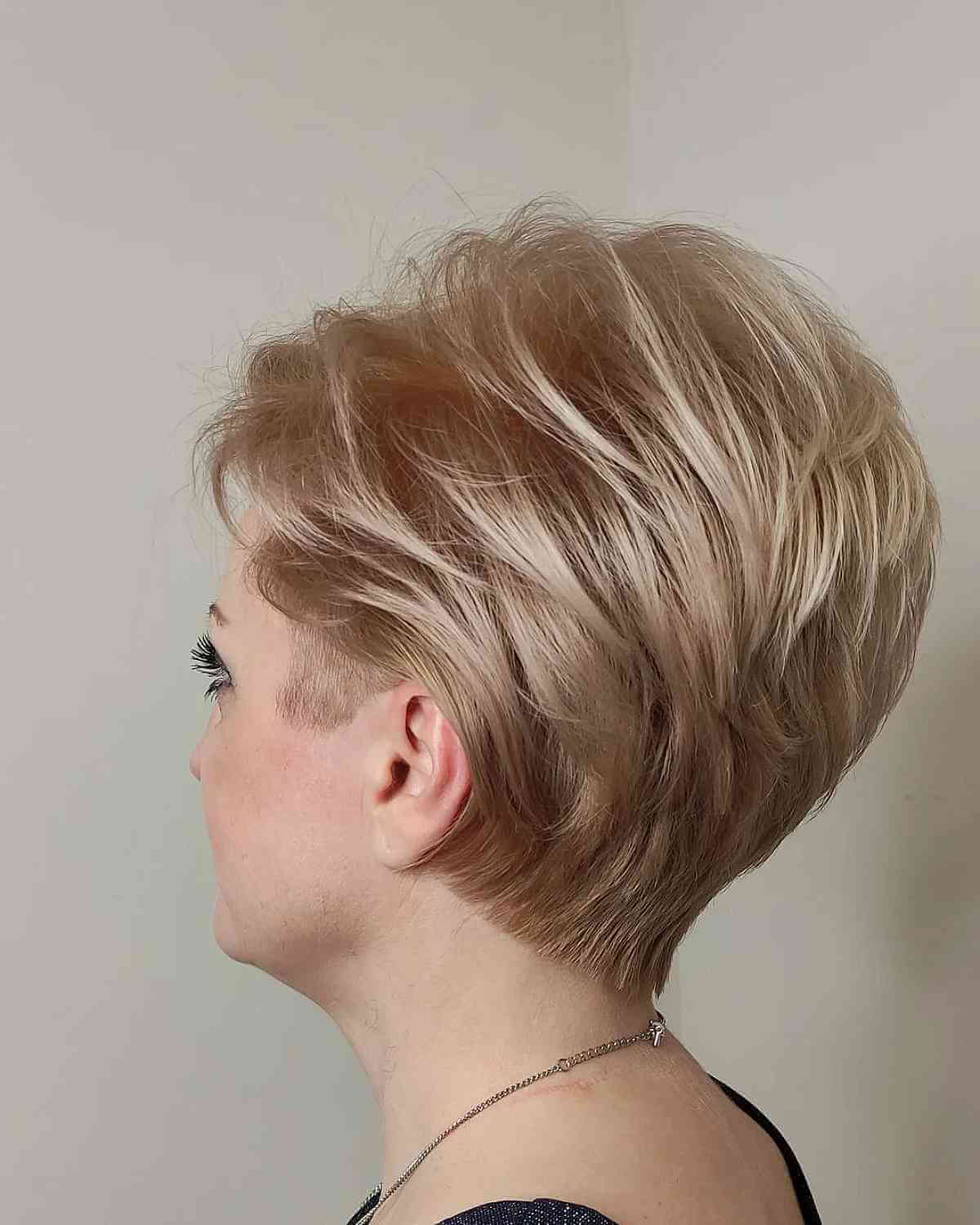 30 Trendy Short Haircuts for Older Women with Fine Hair to Boost Volume