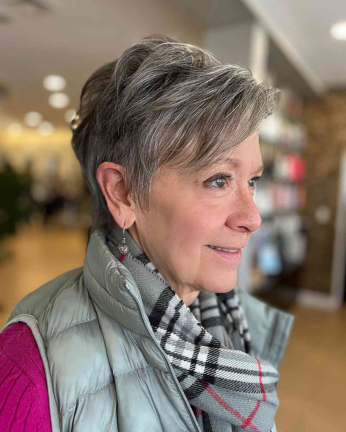 30 Trendy Short Haircuts for Older Women with Fine Hair to Boost Volume