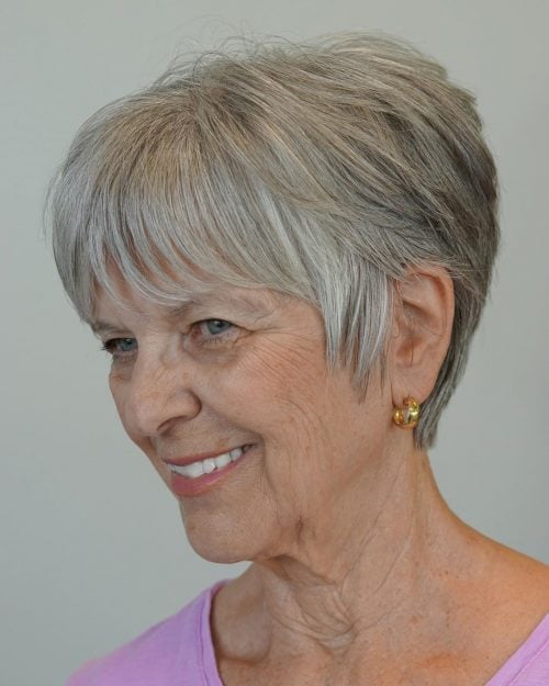 23 Flattering Short Haircuts for Oval Faces in 2025