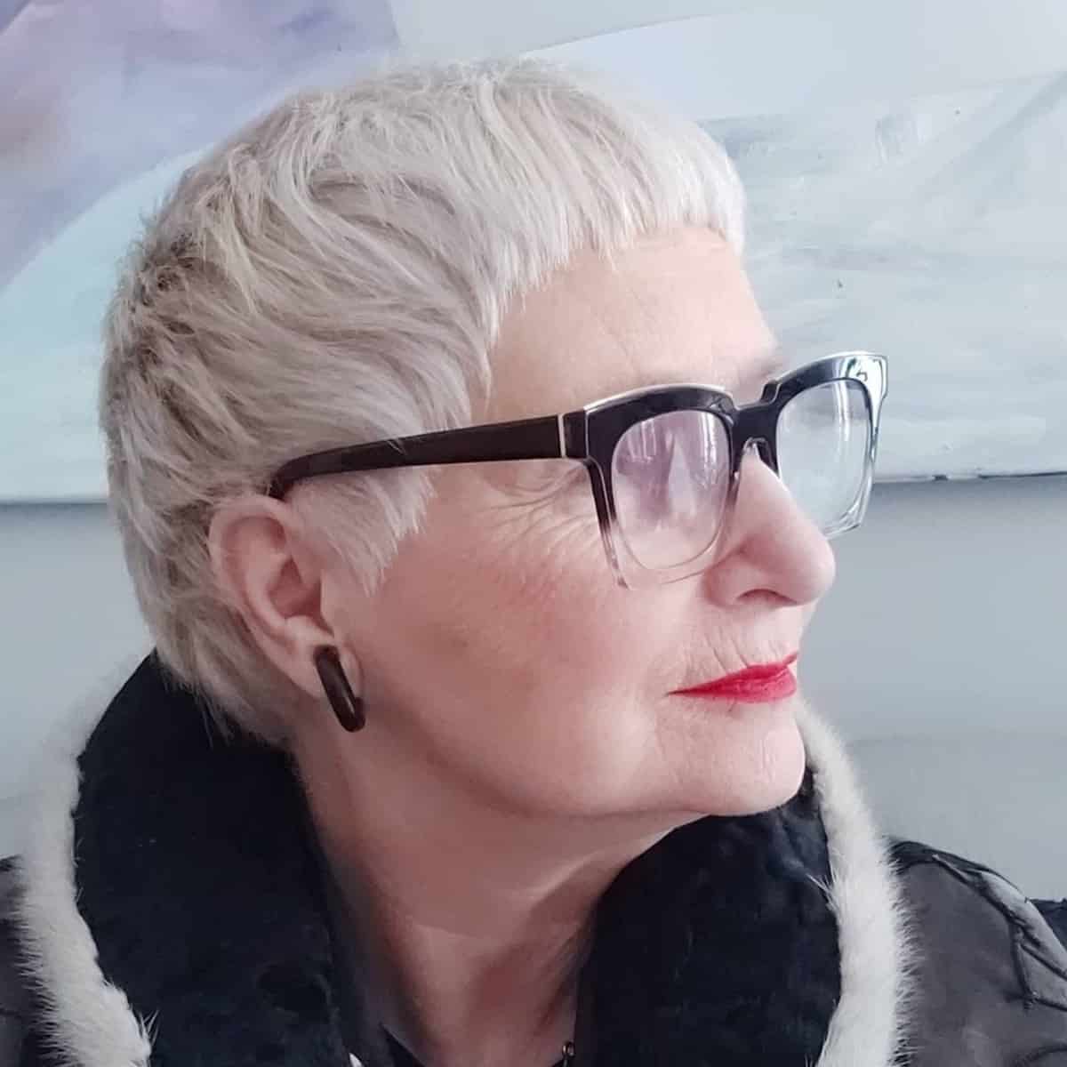 35 Perfectly-Flattering Short Hairstyles for Women Over 60 with Glasses
