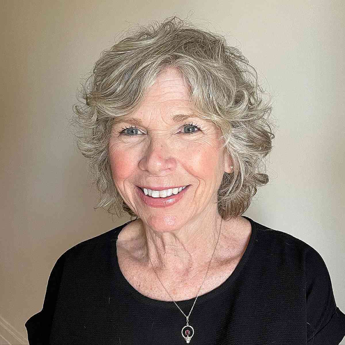 37 Youthful Short Haircuts for Women Over 70 Looking for a Stylish Hairdo