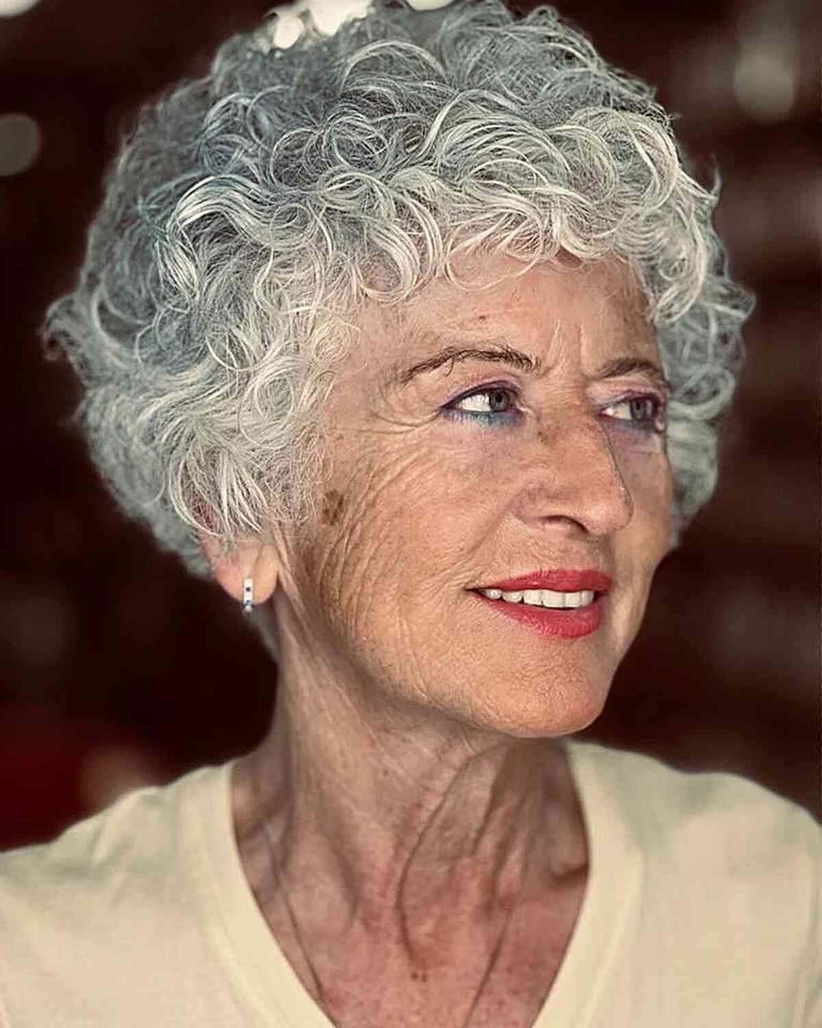 37 Youthful Short Haircuts for Women Over 70 Looking for a Stylish Hairdo