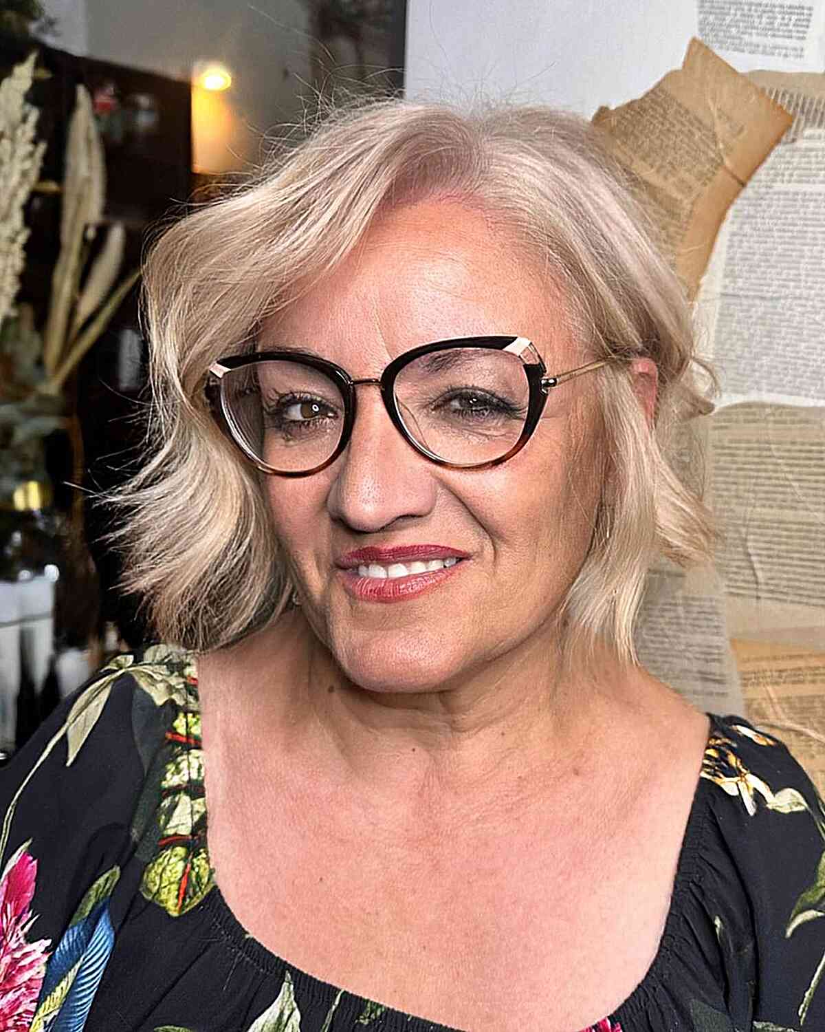 31 Best Short Hairstyles for Women Over 50 With Glasses