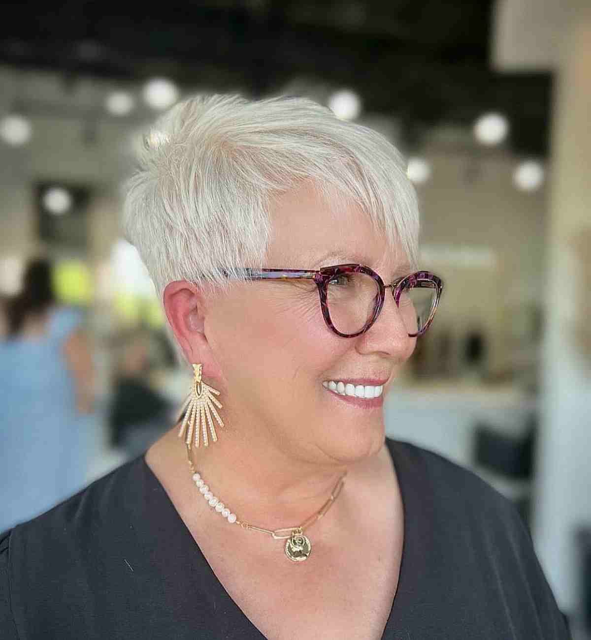 31 Best Short Hairstyles for Women Over 50 With Glasses
