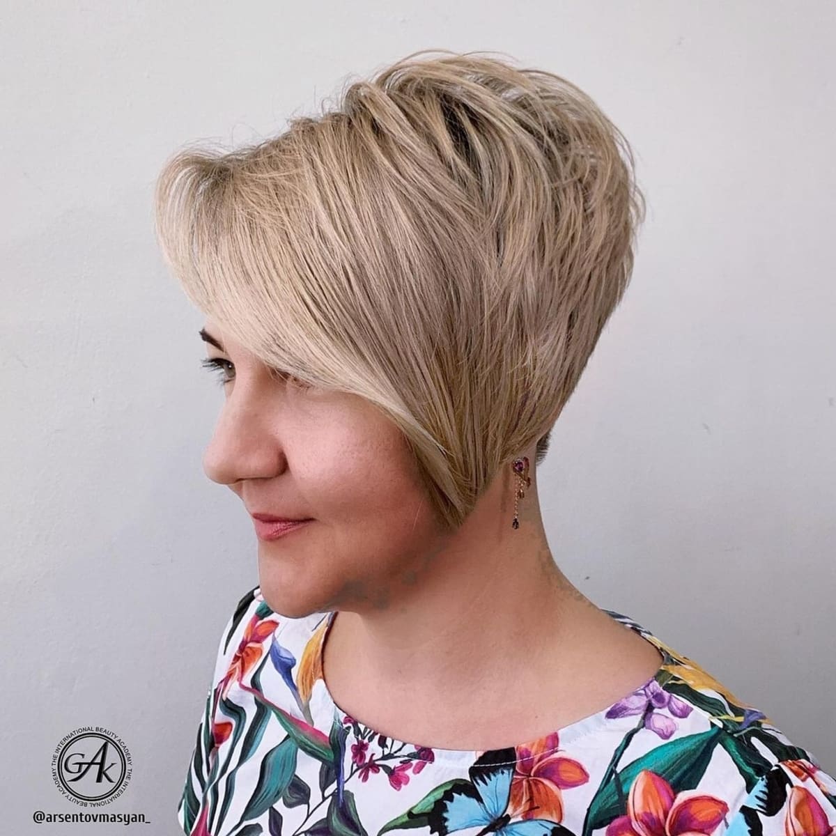 58 Cutest Pixie Cuts with Bangs for a Face-Flattering Crop
