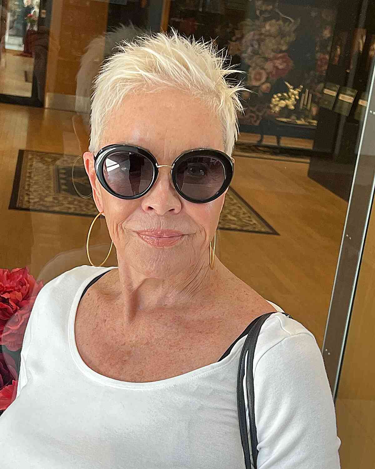 24 Best Pixie Haircuts for Older Women (2025 Trends)