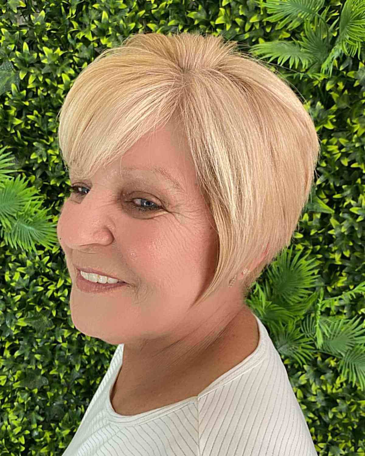 24 Best Pixie Haircuts for Older Women (2025 Trends)