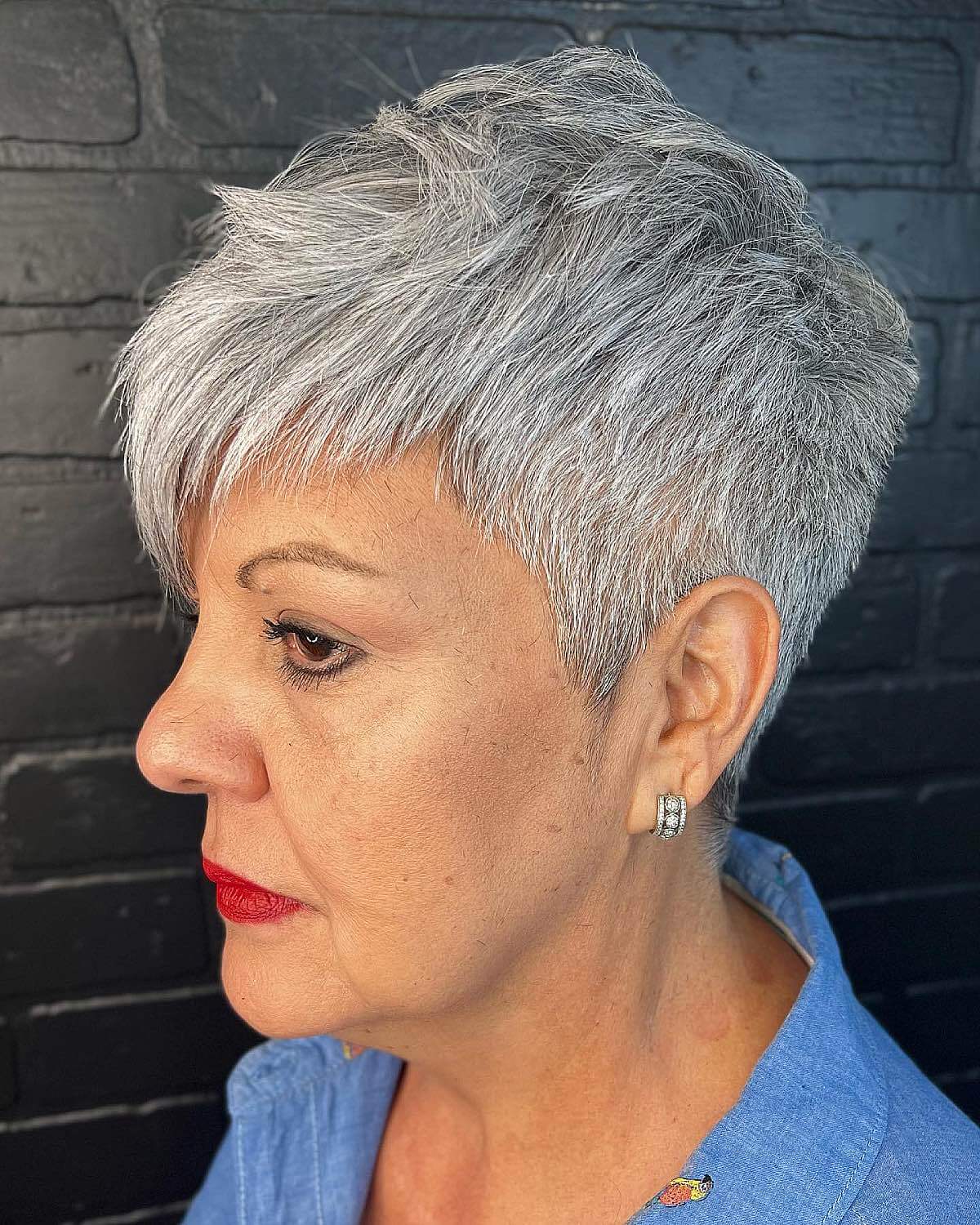 24 Best Pixie Haircuts for Older Women (2025 Trends)