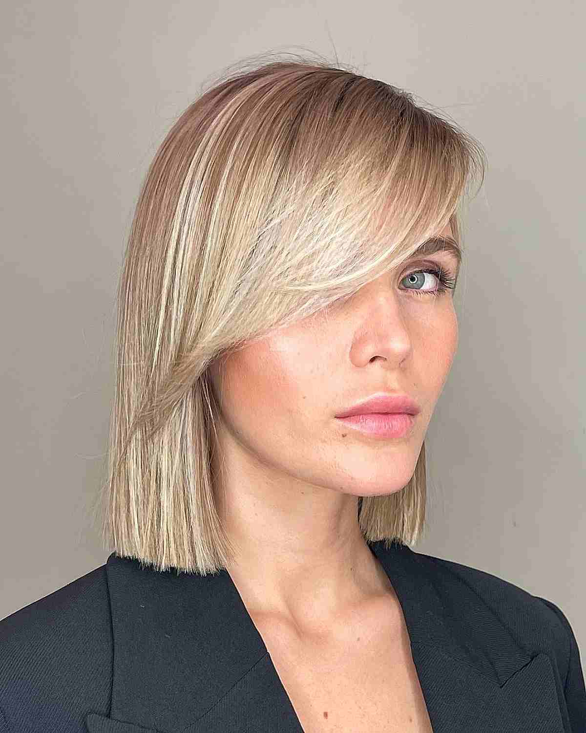 52 Short Hair with Bangs Trending in 2025